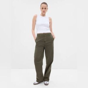 Khakis by gap women’s size 10 broke‎ in straight pants